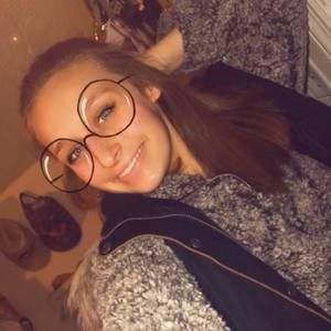 Meet your Posher, Rebecca